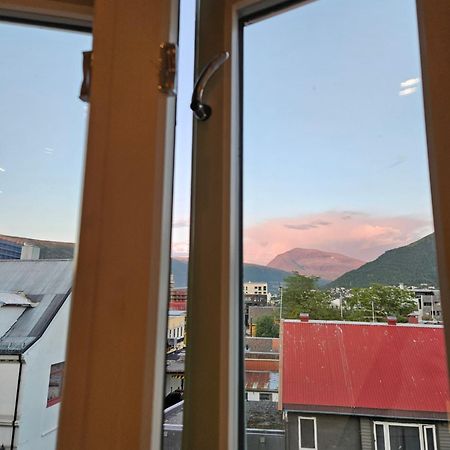 Modern Apartment In City Center Tromso Exterior photo